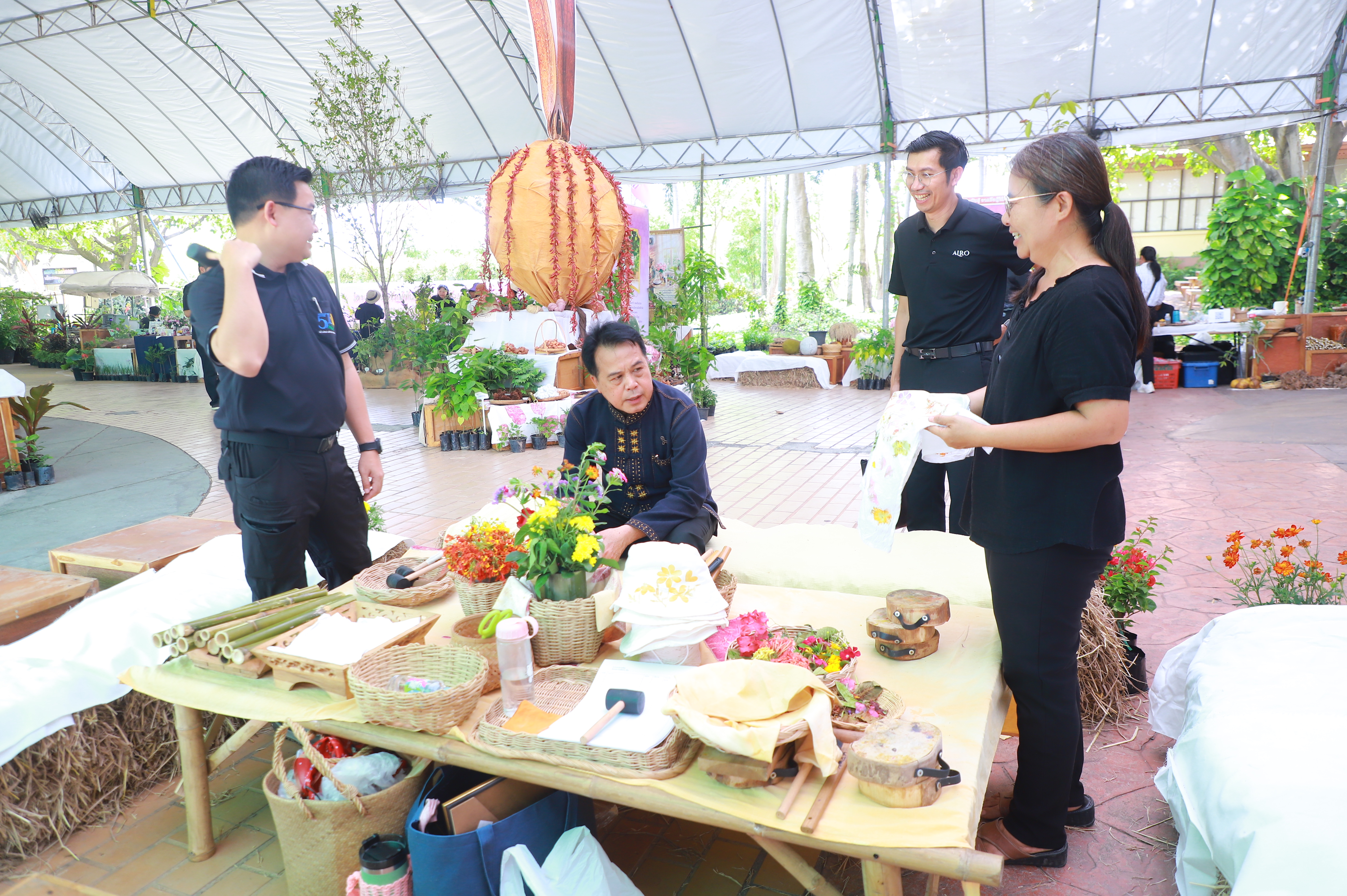 title - รองเลขาฯ ส.ป.ก. ร่วมงานมหกรรม “จากพันธุกรรม สู่ความยั่งยืน” รวมพลังอนุรักษ์ทรัพยากรไทย สร้างความมั่นคงทางอาหารอย่างยั่งยืน และการพึ่งพาตนเองในยามวิกฤต